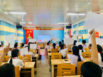 Câu lạc bộ Tiếng anh tháng 10/2025