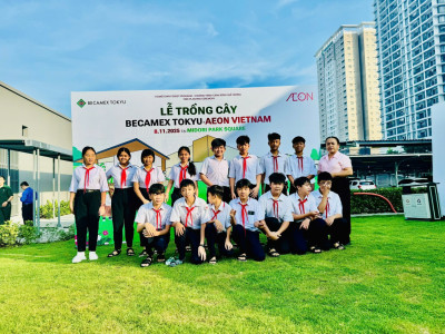 Tham gia lễ trồng cây năm hoc 2025-2026