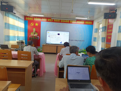 Tập huấn phát triển năng lực số cho học sinh năm học  2025 - 2026